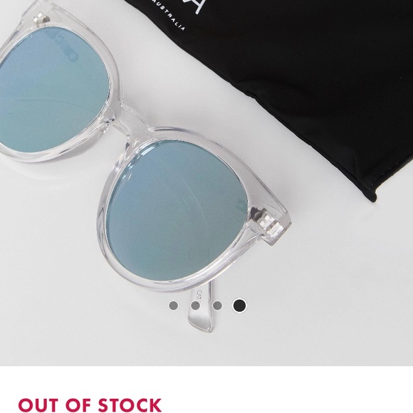 NWT Quay “like wow” clear blue cat eye sunnies - Picture 3 of 5